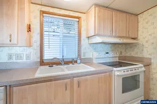 300 SE Lacreole Dr, Dallas, OR 97338 - Photo 19