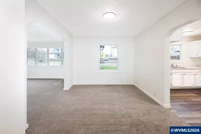 1305 S 2nd St, Lebanon, OR 97355 - Photo 11