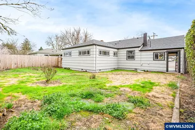 1305 S 2nd St, Lebanon, OR 97355 - Photo 37