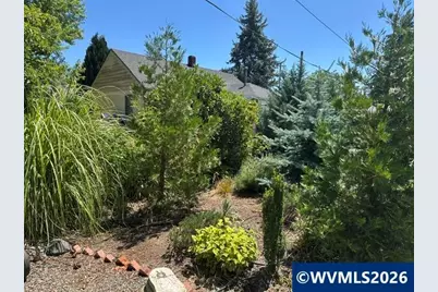 451 E St, Lebanon, OR 97355 - Photo 23