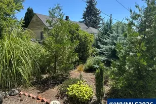 451 E St, Lebanon, OR 97355 - Photo 23