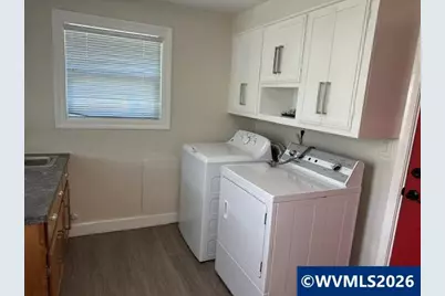 451 E St, Lebanon, OR 97355 - Photo 13