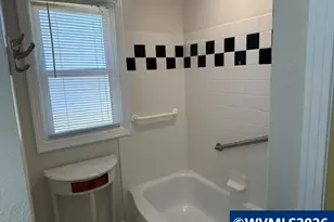 451 E St, Lebanon, OR 97355 - Photo 15