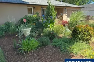 451 E St, Lebanon, OR 97355 - Photo 3
