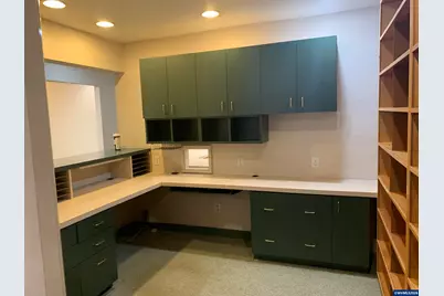 128 SW 3rd St, Corvallis, OR 97330 - Photo 5