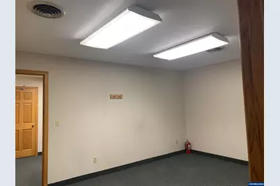 128 SW 3rd St, Corvallis, OR 97330 - Photo 7