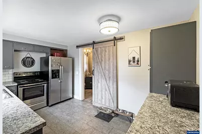 355 24th St SE, Salem, OR 97301 - Photo 9