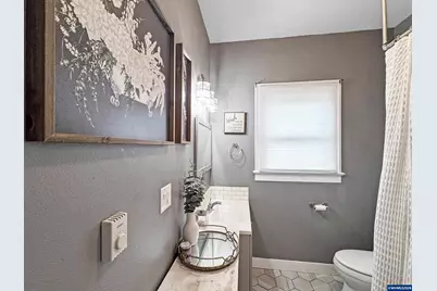 355 24th St SE, Salem, OR 97301 - Photo 13