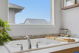 4465 Bounty Pl NE, Albany, OR 97322 - Photo 33