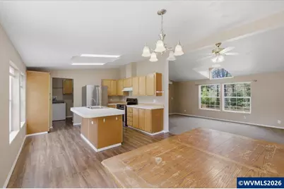 905 Mountain View Rd, Sweet Home, OR 97386 - Photo 9