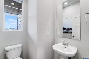 7398 SE Madrone St, Hillsboro, OR 97123 - Photo 23