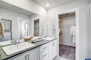 7398 SE Madrone St, Hillsboro, OR 97123 - Photo 21