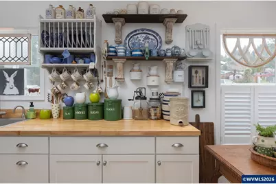 864 N Deerlane Loop Lp, Rose Lodge, OR 97368 - Photo 11