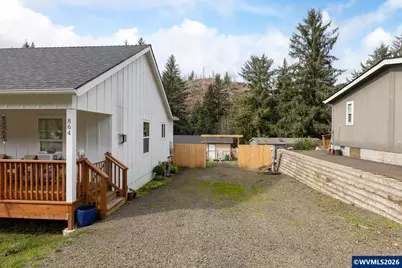 864 N Deerlane Loop Lp, Rose Lodge, OR 97368 - Photo 23