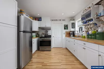 864 N Deerlane Loop Lp, Rose Lodge, OR 97368 - Photo 7