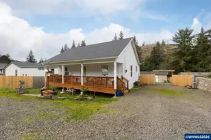 864 N Deerlane Loop Lp, Rose Lodge, OR 97368 - Photo 1