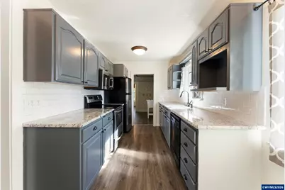 3303 Long St, Sweet Home, OR 97386 - Photo 7