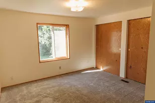 2410 Lancaster Dr SE, Salem, OR 97302 - Photo 13