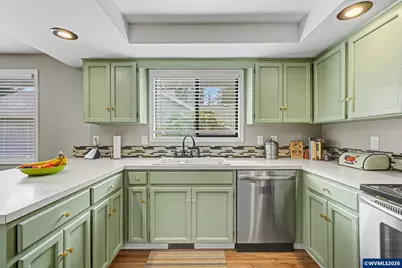 1028 Oakhill Av SE, Salem, OR 97302 - Photo 15