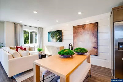 892 Sifuentez Ct, Woodburn, OR 97071 - Photo 9