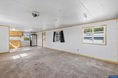 612 N Cascade #48 Dr, Woodburn, OR 97071 - Photo 11