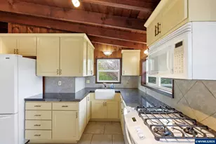 5623 SW Boundary St, Portland, OR 97221 - Photo 7