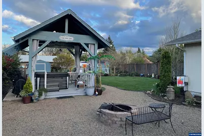 1335 1st Av, Sweet Home, OR 97386 - Photo 21