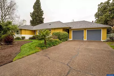 925 6th Av SW, Albany, OR 97321 - Photo 1