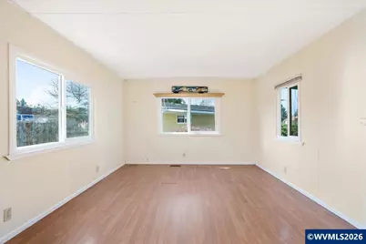 1418 Pine #7 St, Silverton, OR 97381 - Photo 11
