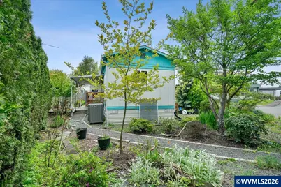 1418 Pine #7 St, Silverton, OR 97381 - Photo 7