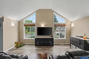 813 SW 8th St, Sublimity, OR 97385 - Photo 11