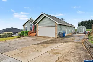 813 SW 8th St, Sublimity, OR 97385 - Photo 5