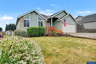 813 SW 8th St, Sublimity, OR 97385 - Photo 3