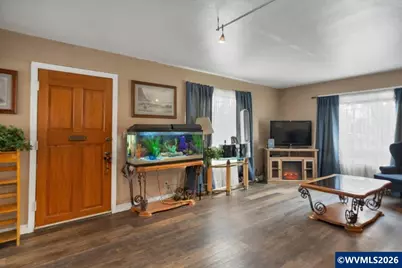 1090 15th St NE, Salem, OR 97301 - Photo 7