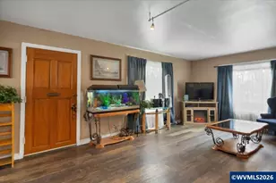 1090 15th St NE, Salem, OR 97301 - Photo 7