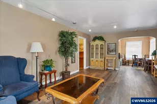 1090 15th St NE, Salem, OR 97301 - Photo 11