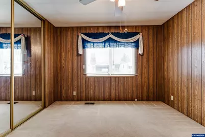 82274 River Dr, Creswell, OR 97426 - Photo 19