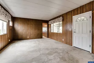 82274 River Dr, Creswell, OR 97426 - Photo 9