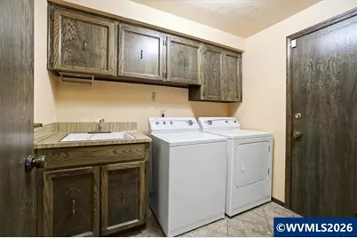 4562 Johnisee Ct NE, Salem, OR 97305 - Photo 13