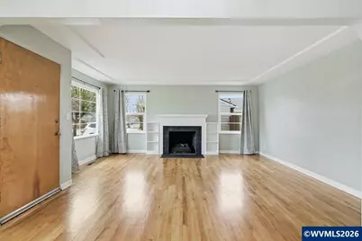 1084 24th St NE, Salem, OR 97301 - Photo 9