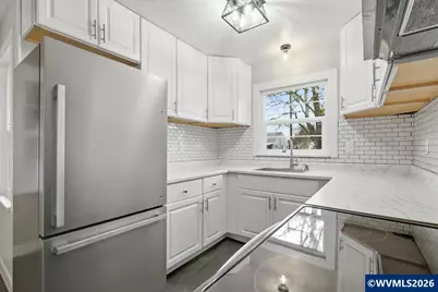 1084 24th St NE, Salem, OR 97301 - Photo 17