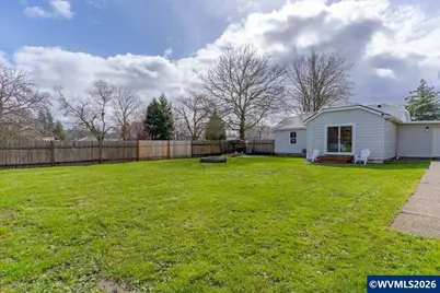 212 Picture St, Independence, OR 97351 - Photo 31