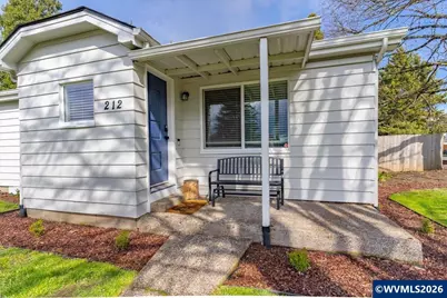 212 Picture St, Independence, OR 97351 - Photo 5