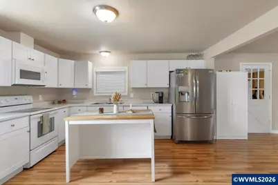 212 Picture St, Independence, OR 97351 - Photo 13