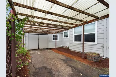 180 Eaton St, Lebanon, OR 97355 - Photo 31