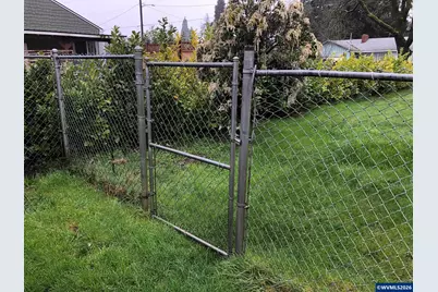 825 Treewood Ln SE, Salem, OR 97317 - Photo 11