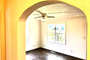 825 Treewood Ln SE, Salem, OR 97317 - Photo 3