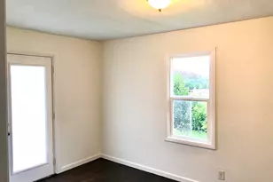 825 Treewood Ln SE, Salem, OR 97317 - Photo 13