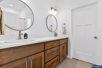 872 Laurel Pl, Silverton, OR 97381 - Photo 19