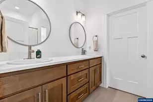 872 Laurel Pl, Silverton, OR 97381 - Photo 19